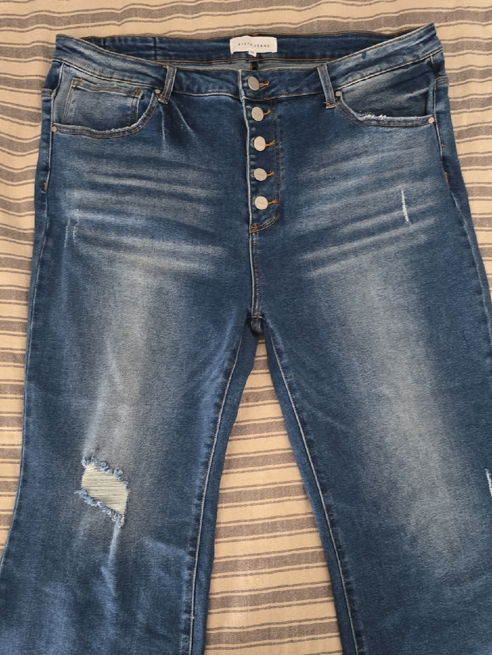 High-Rise Button-Fly Flare Croped Jeans in Medium Blue